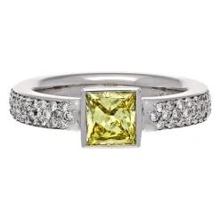 Hochwertiger Diamantring 750er Weißgold