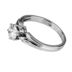 Ring in Weißgold mit Brillant